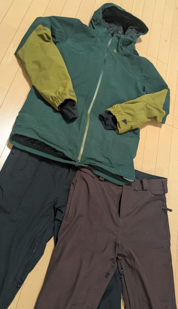 volcom スノーボードウェア　ゴアテックス　ボルコム