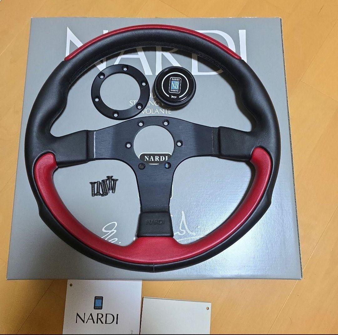 NARDI ステアリングホイール 黒/赤