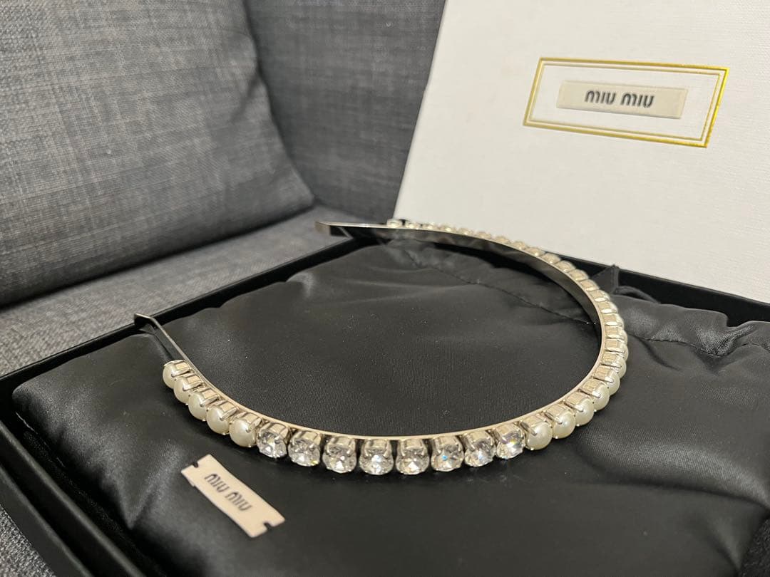 miumiu カチューシャ　クリスタル