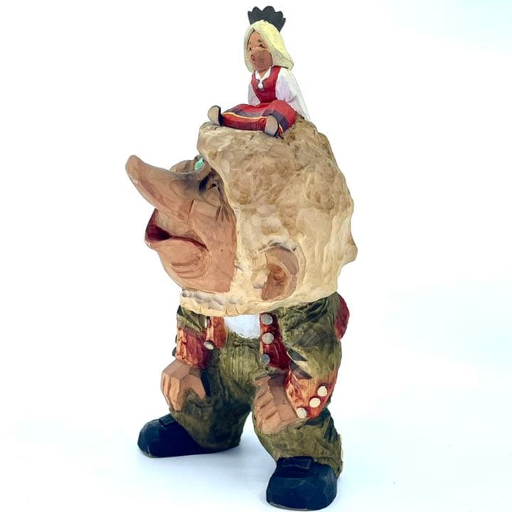 HENNING トロール木彫り人形