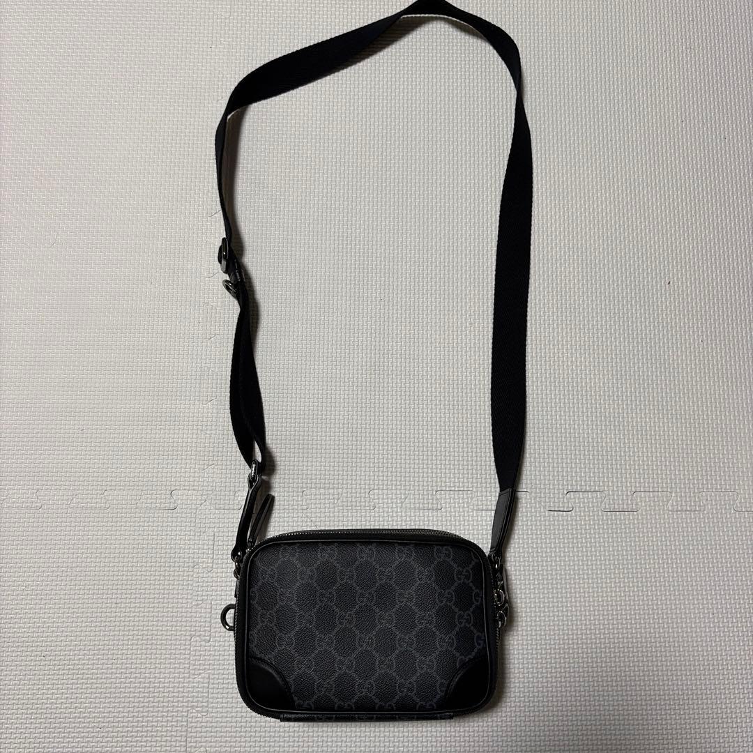 ベ*た様 グッチ ブラック レザー ショルダーバッグ