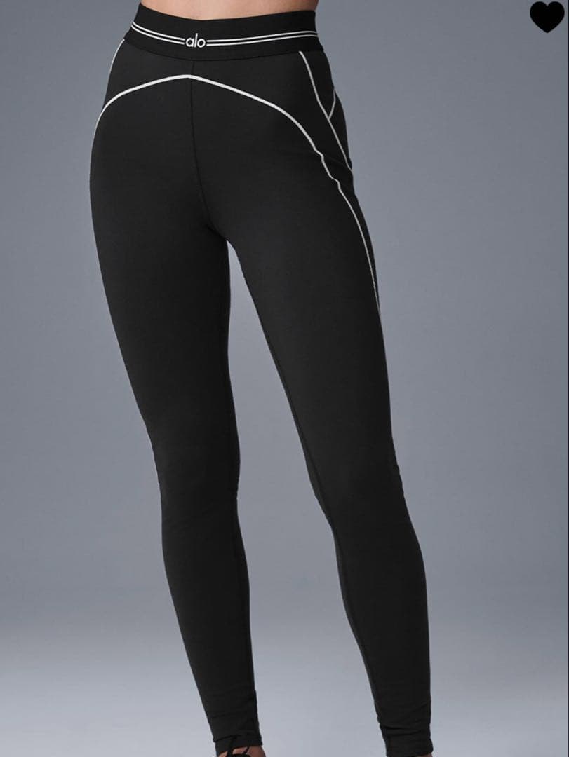 aloレギンス新品未開封Heart Throb LeggingブラックXXS