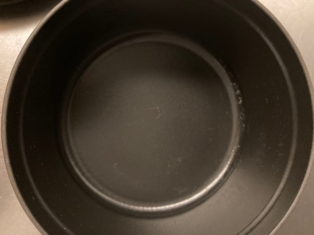 リエです　STAUB 26cm 黒