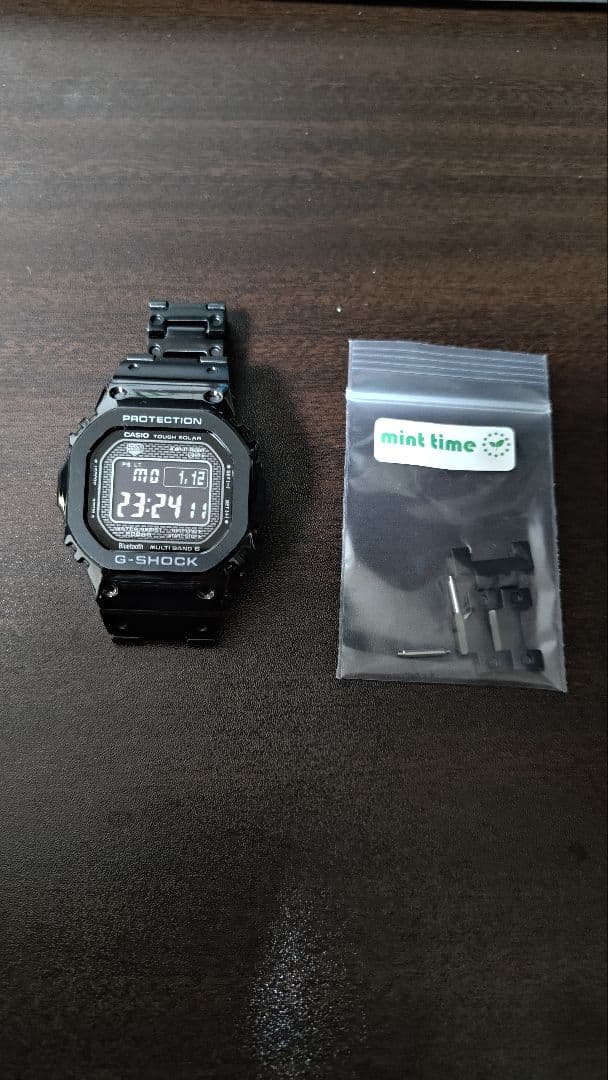 美品　GMW-B5000GD-1JF　ジーショック　G-SHOCK