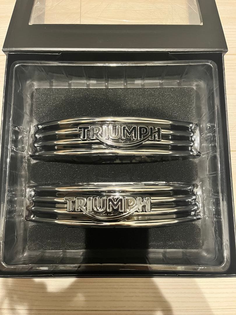 TRIUMPH 純正OP タンクエンブレム