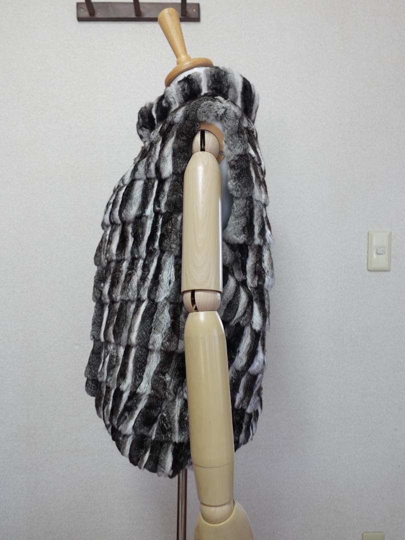 新品同様☆３L　VIOLETA　ファー　ベスト　ラビット系　ビオレッタ