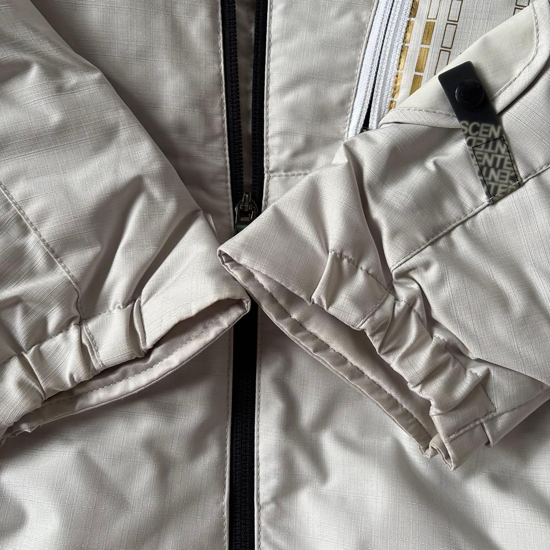 デサントスキーウェア ライトグレー ゴーグル 手袋付き