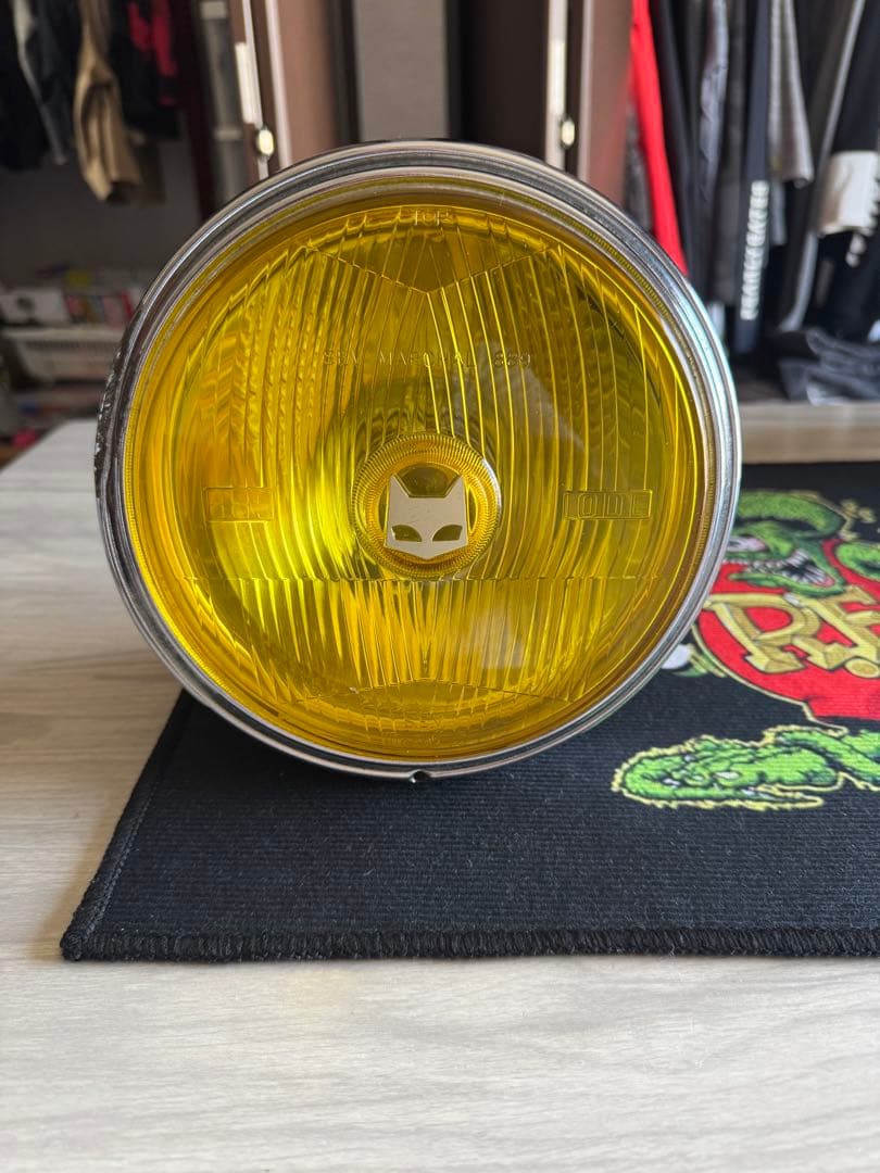 マーシャル　MARCHAL イエロー 丸型ヘッドライト 180π 当時物