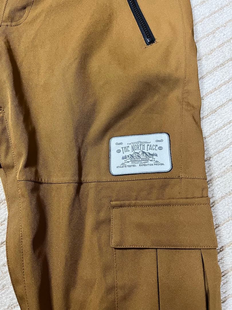 VOLCOM スノーボード　フード付きスウェットウェア　Ｌサイズセット