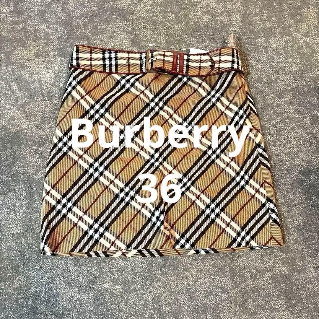 【新品】 Burberry チェック柄ミニスカート　36