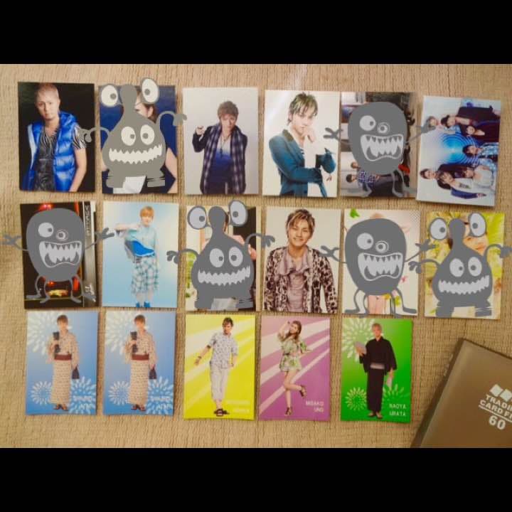 AAAのシングル、アルバム、トレカ