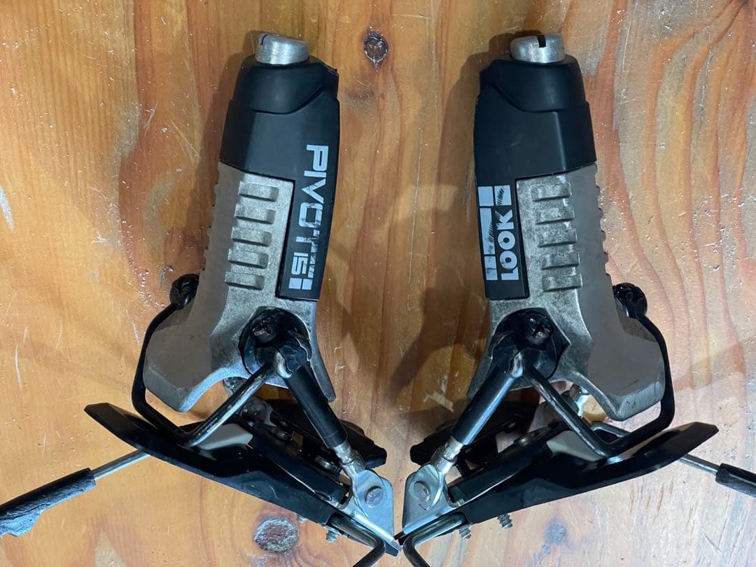 CAST Freetour LOOK Pivot 15 現行モデル 取付ジグ付き