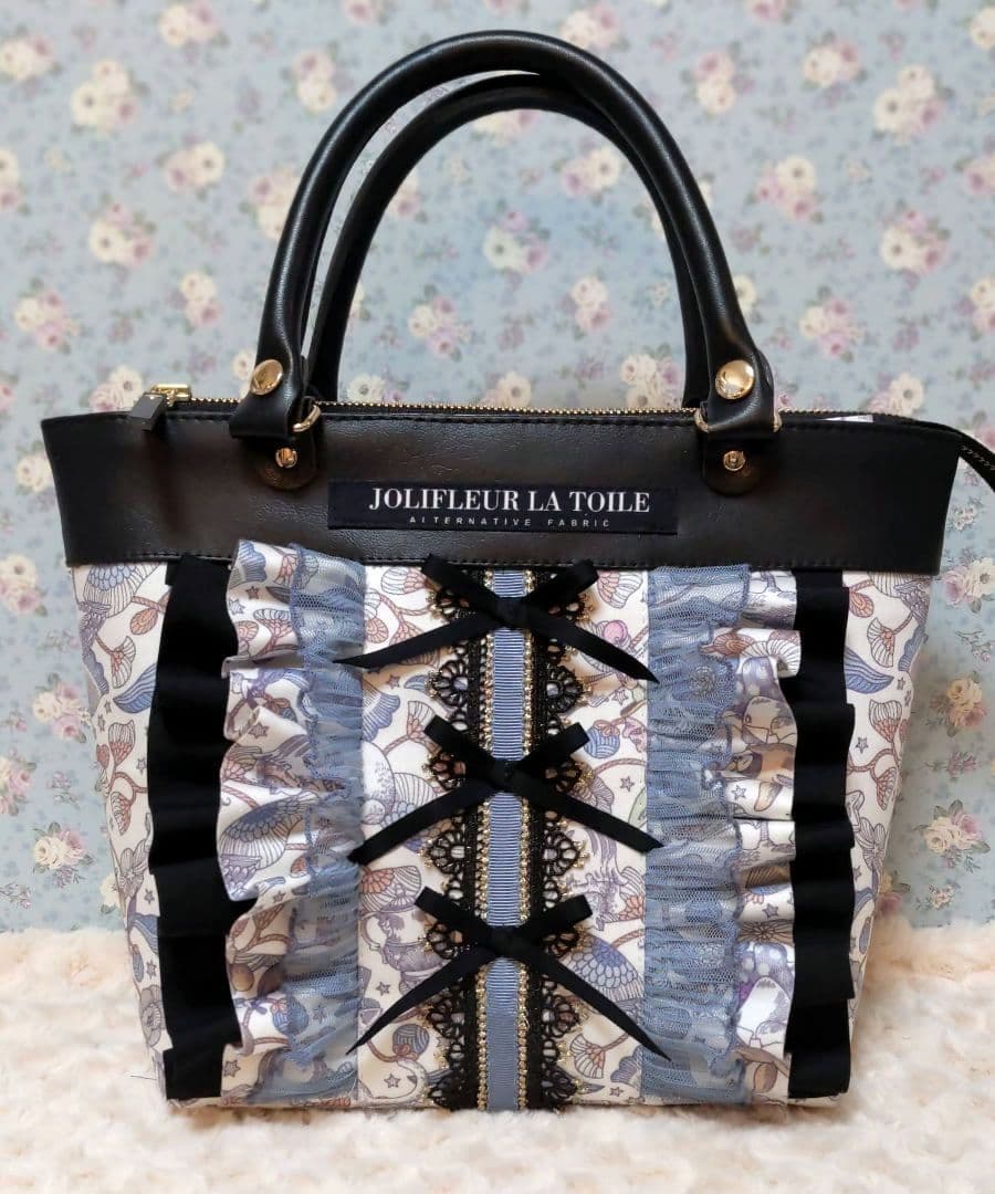 い*ご様 ジョリーフルール　フラップファスナートート　ポイズンベリーシーフ　トリ