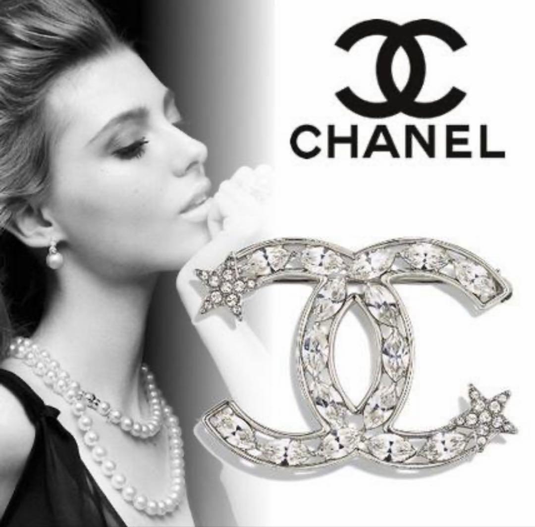【約14万超】　シャネル　CHANEL ラインストーンブローチ