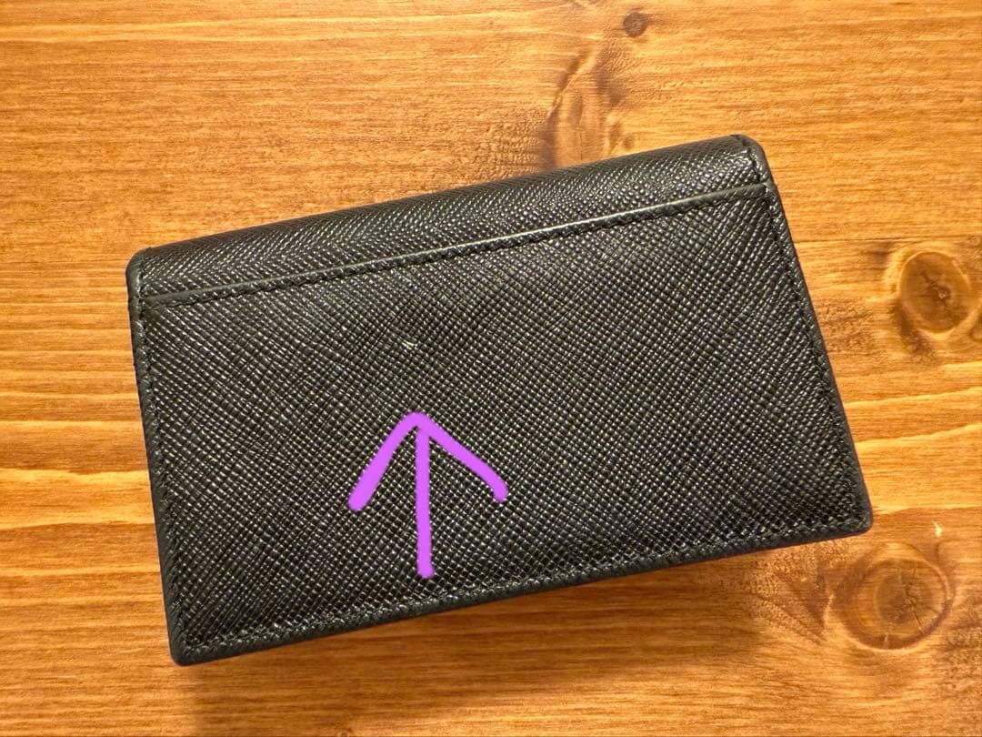 美品　PRADA プラダ　カードケース　名刺入れ　サフィアーノ　黒