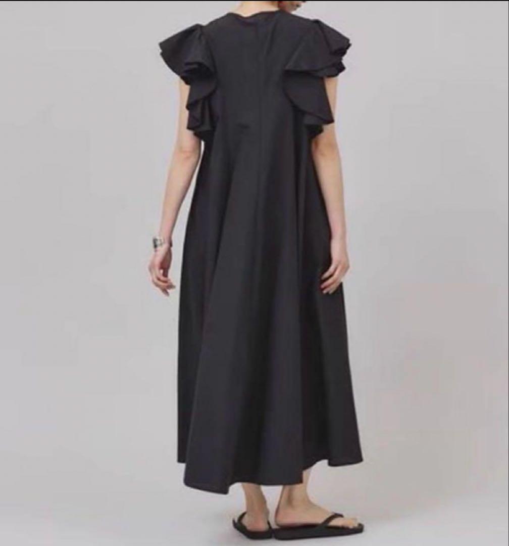 【新品タグ付き】カレンソロジー　ポプリンラッフルワンピース