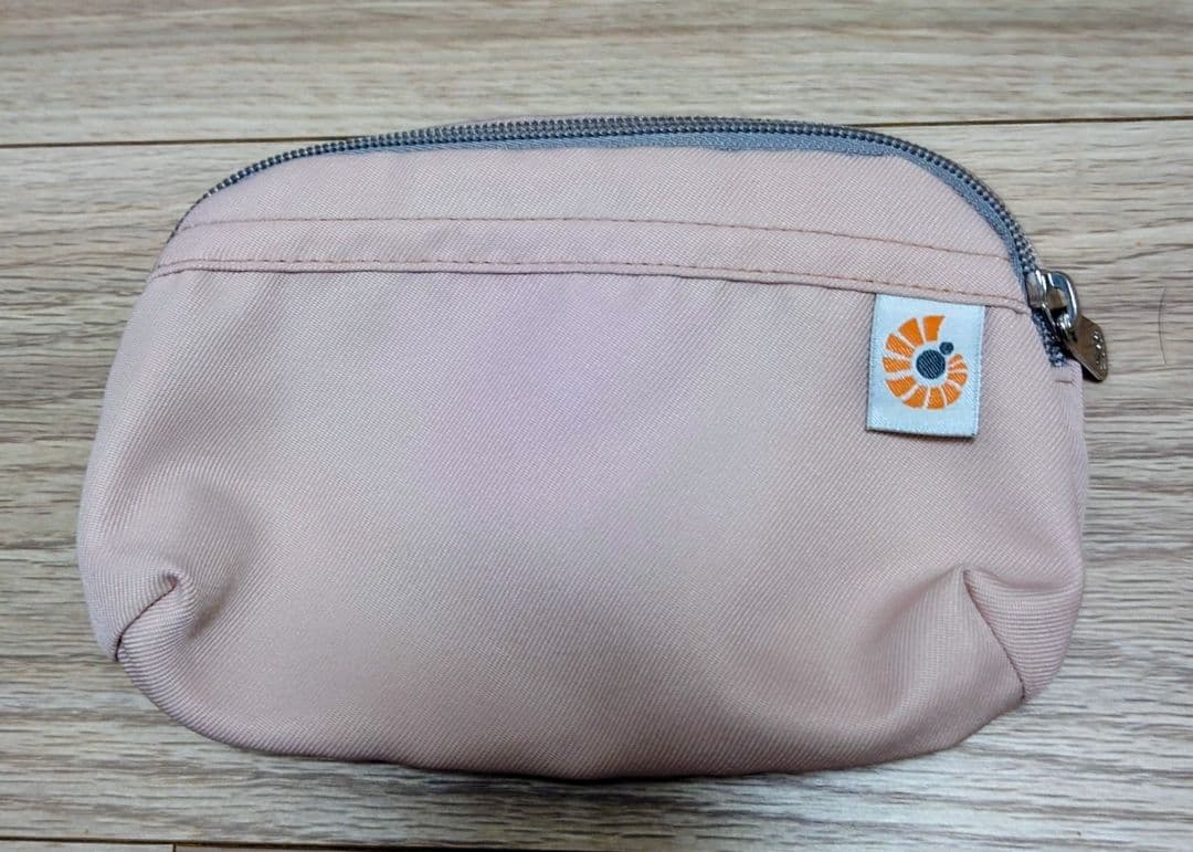 エルゴ OMNI Breeze 限定色ピンククォーツ 抱っこ紐　ポーチ付き