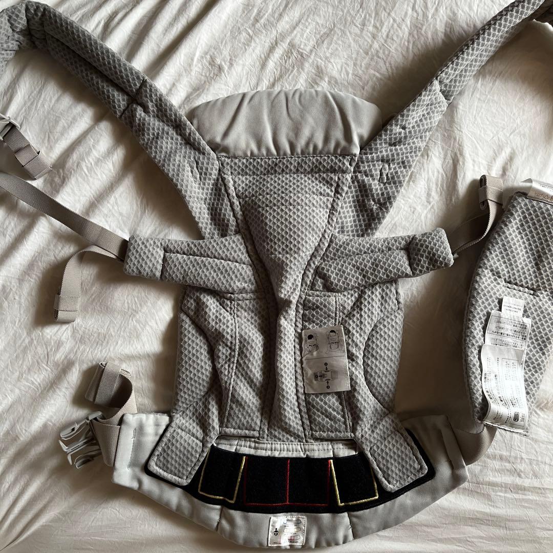 ErgobabyOMNIBreeze抱っこひも グレー 収納ポーチ付き