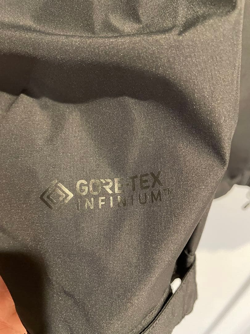 りゅうTECH WINDBREAKER GORE-TEXパンツのみ