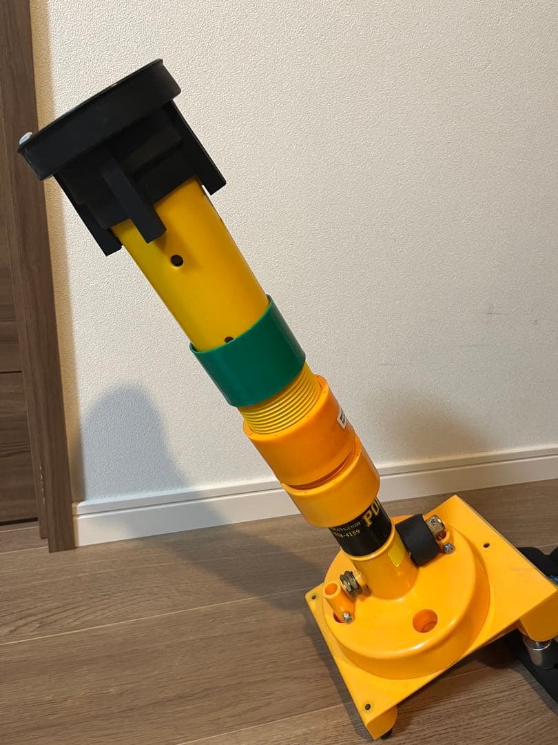 Pop Toss ソフトボール用トスマシン　一人用 電池電源不要