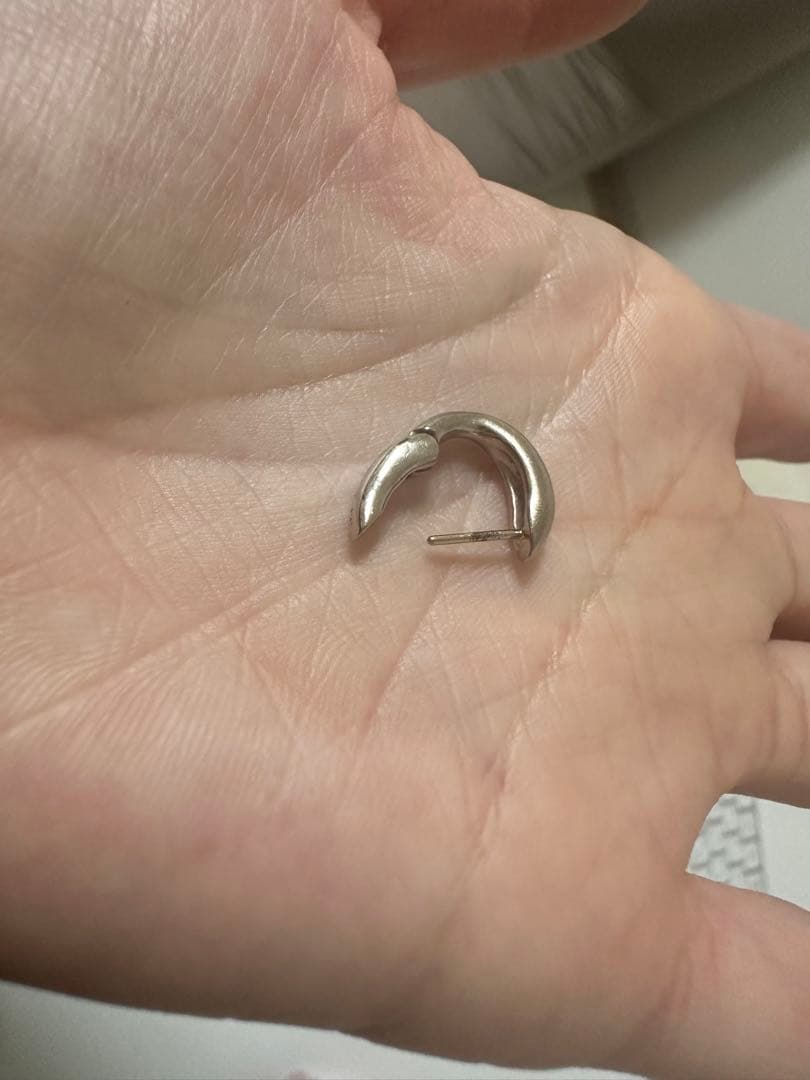 ete チャンキーハグピアス