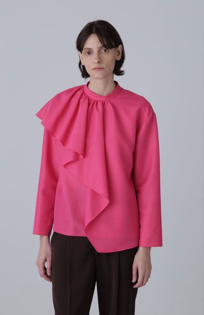 【美品】ADORE 現行品 ハイツイストレイヤードブラウス