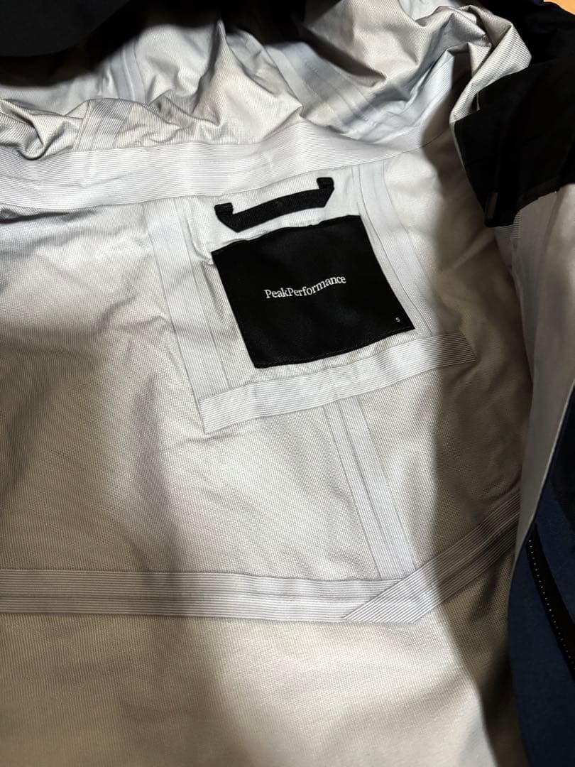 Peak Performance Gravity ピークパフォーマンス ウェア