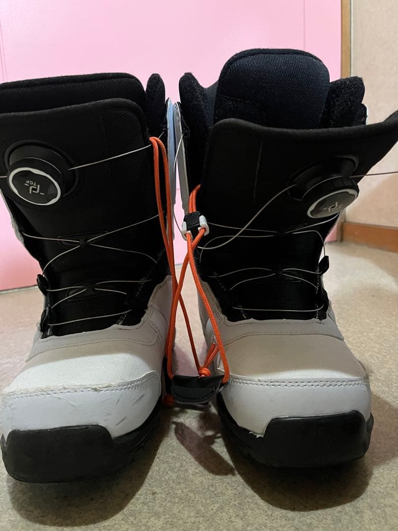 SPOON スノーボードブーツ 女性用 JP 22.5〜23.0 ホワイト