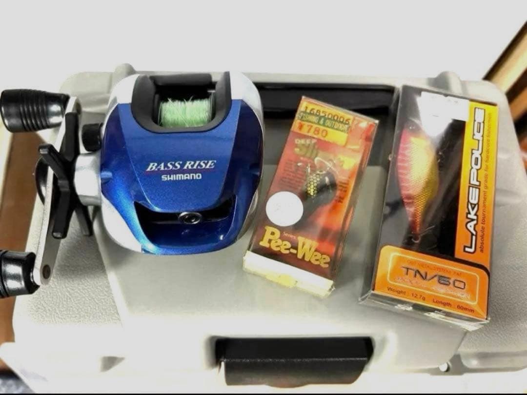 バス釣り引退　ルアーまとめ売り　バス釣りセット　ルアーセット　OLDルアー　など