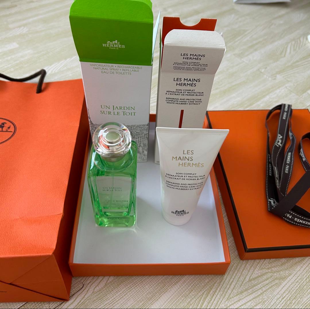 HERMES 屋根の上の庭 レ マン エルメス ハンドクリーム