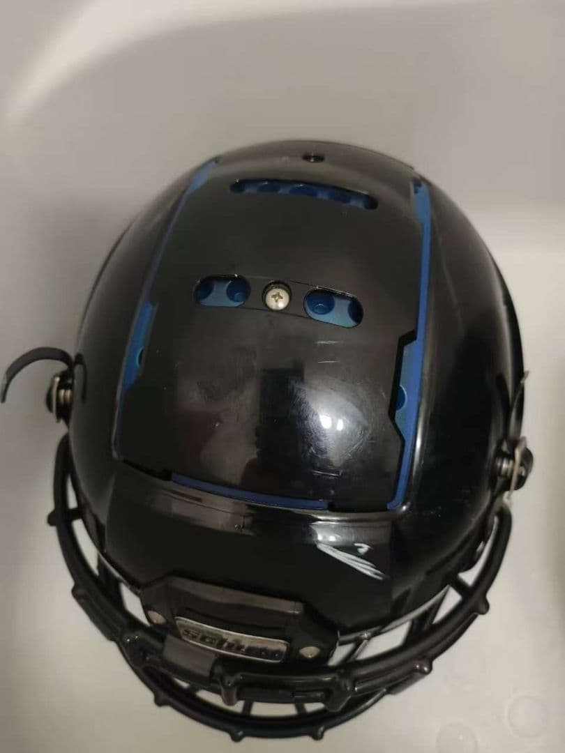 アメリカンフットボールヘルメット Schutt F7 VTD　成人用　サイズL