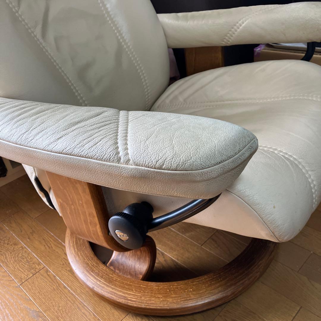 EKORNES クリーム色 1人掛けソファ 回転式 エコーネスストレスレスチェア