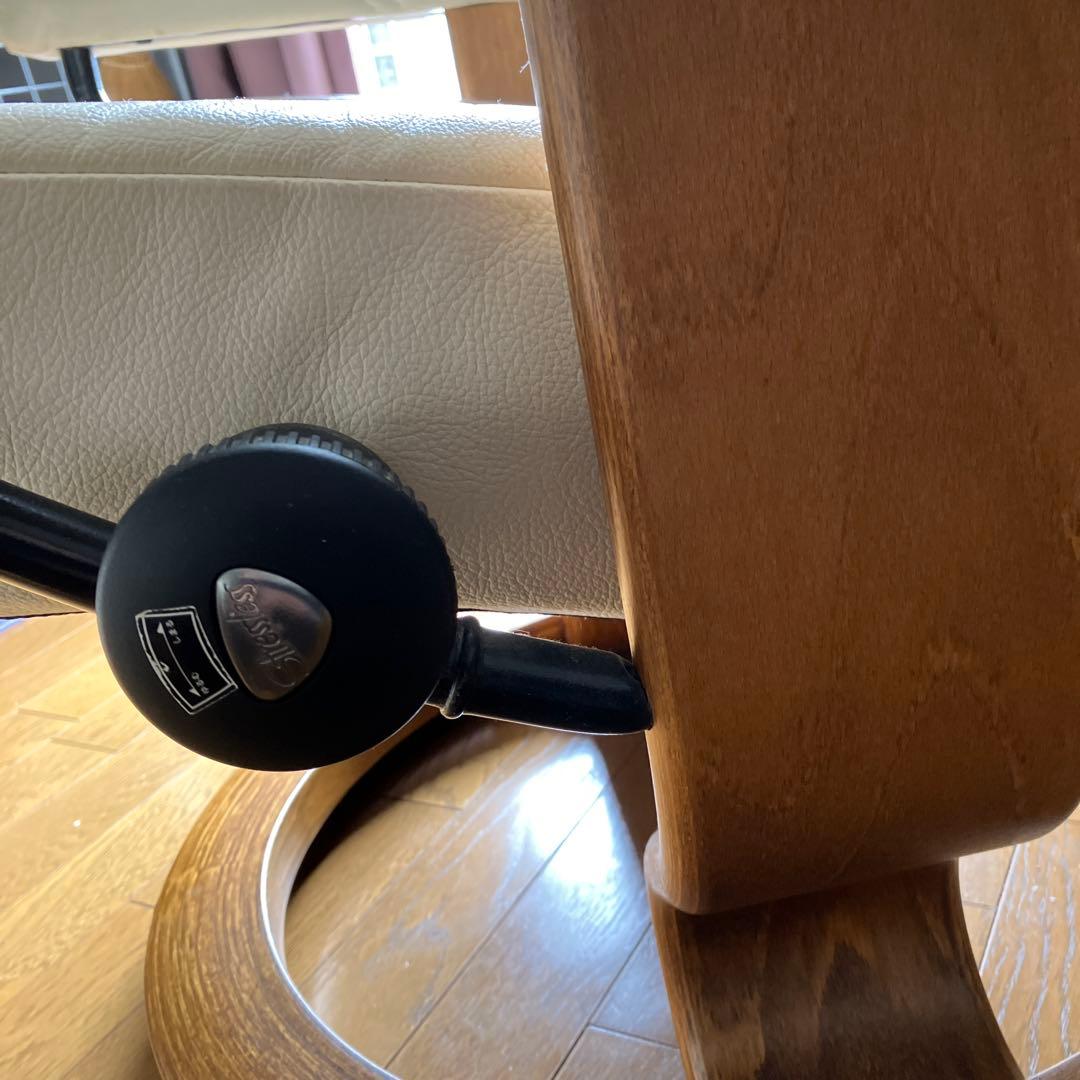 EKORNES クリーム色 1人掛けソファ 回転式 エコーネスストレスレスチェア