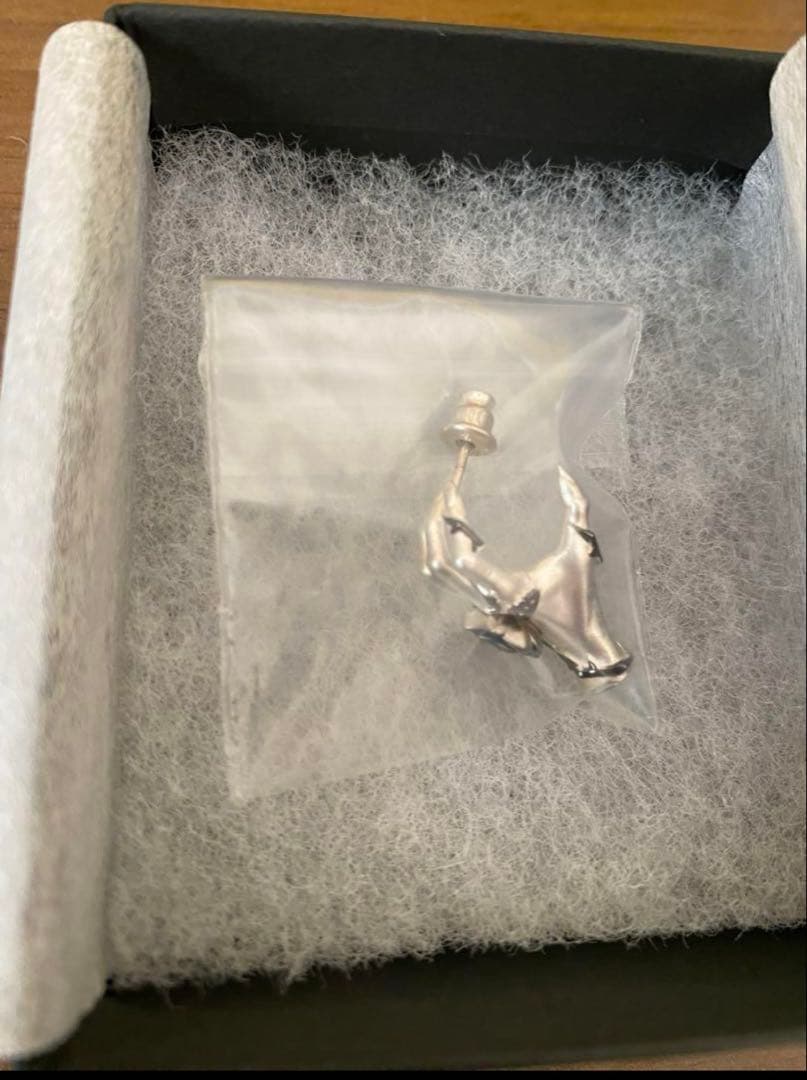 hazama Ado 惹きずり込まれる運命のピアス シルバー