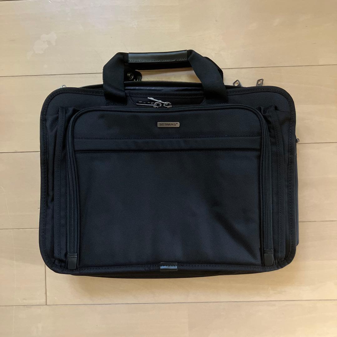 【新品未使用品】限定値下げ　バーマスBERMAS 黒ビジネスバックブリーフケース