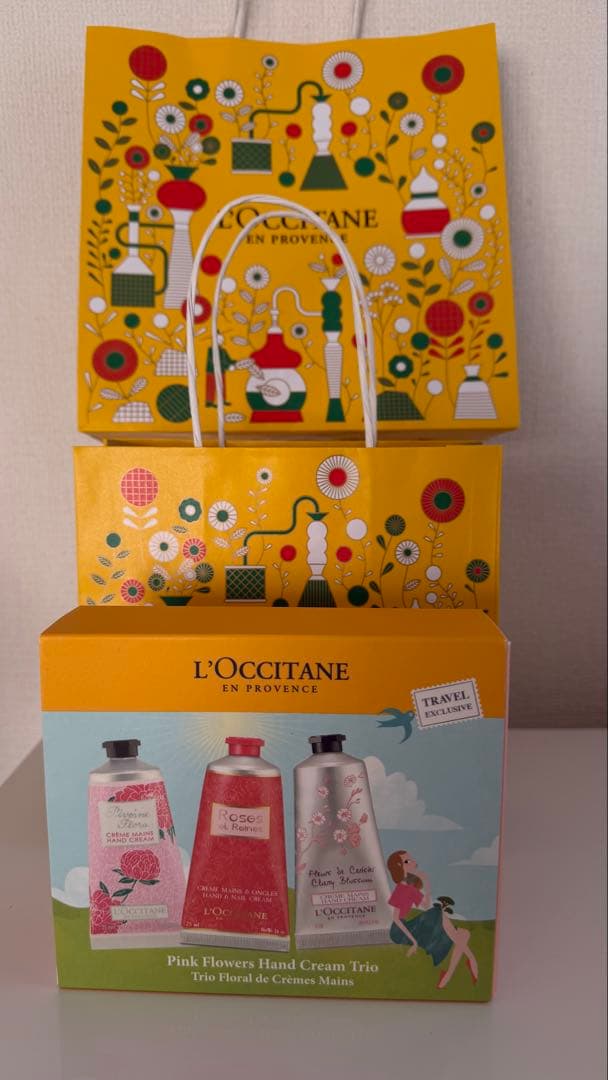 L'Occitane ピンクフラワーハンドクリームトリオ