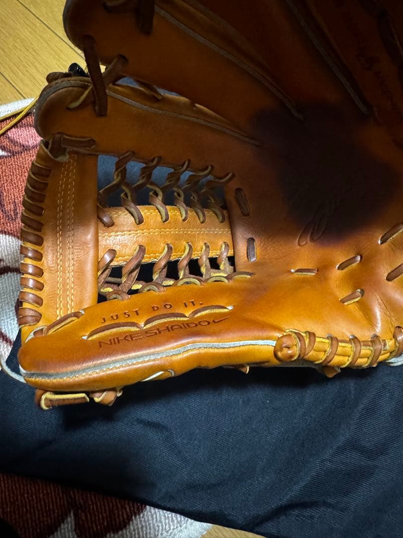 NIKE 謝道硬式外野用