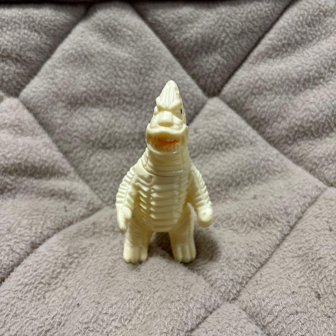 ウルトラマンシリーズ 怪獣フィギュア　 ブルマァク　レッドキング