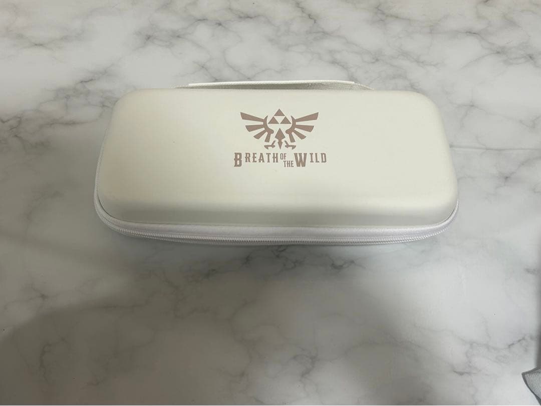 Nintendo Switch本体　ゼルダの伝説ケース付き