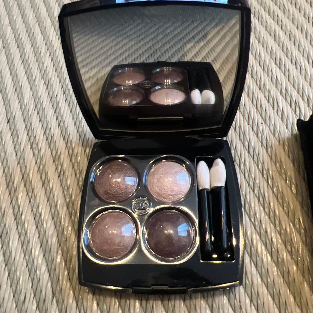 シャネル レ キャトル オンブル 226 ティセ　リボル（アイシャドウ）