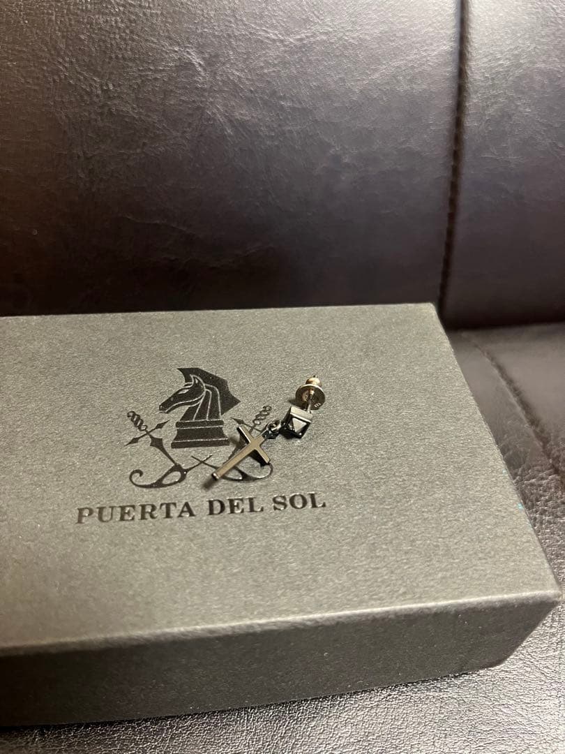 PUERTA DEL SOL ピアス 深瀬慧 着用モデル