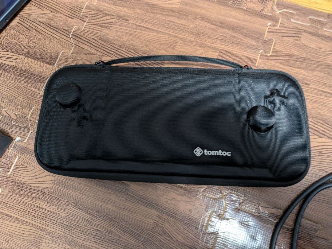 Nintendo Switch ピカブイ中古本体セット　ジョイコン無し