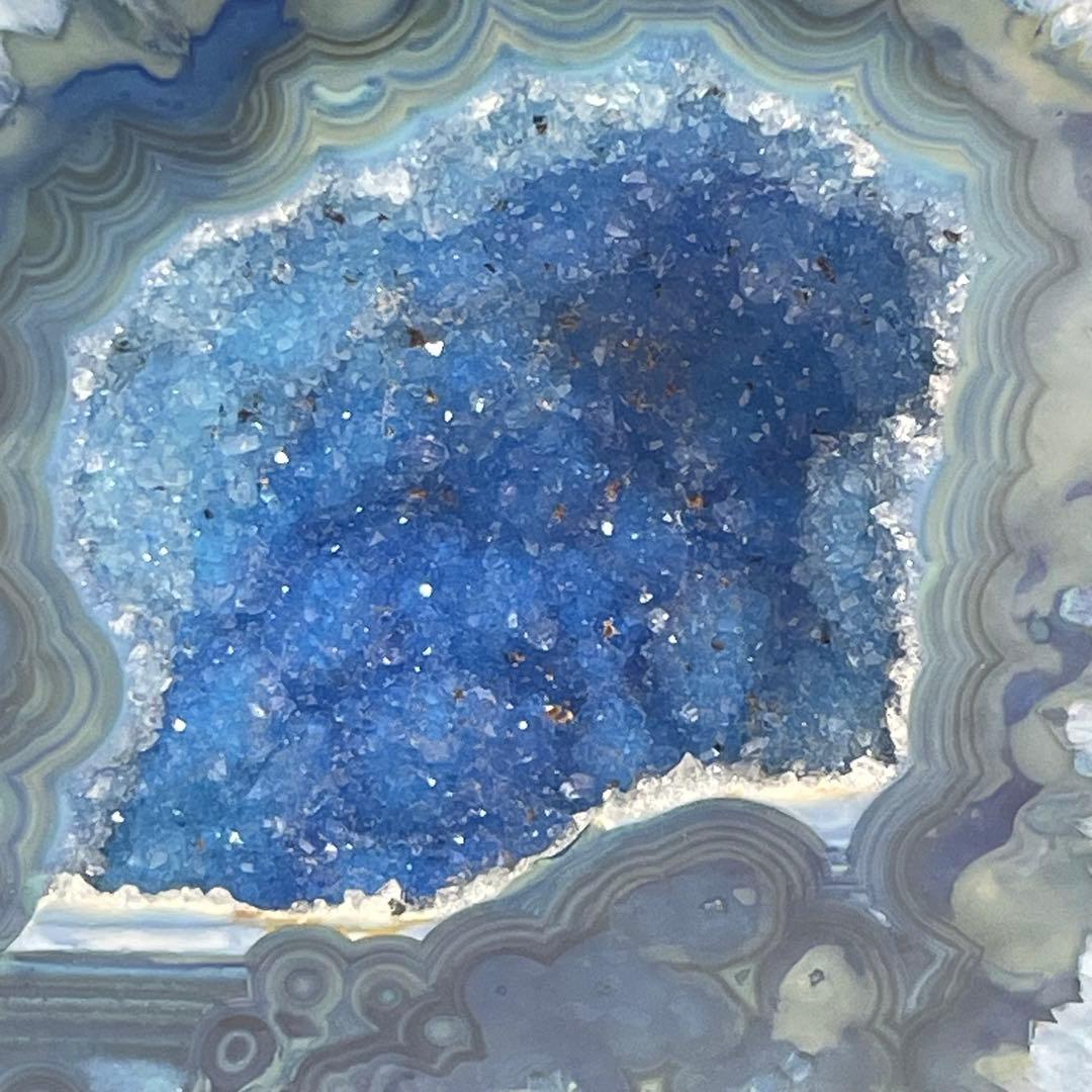 青瑪瑙 メノウ ブルーアゲート 置物 専用台付き 2,196ℊ