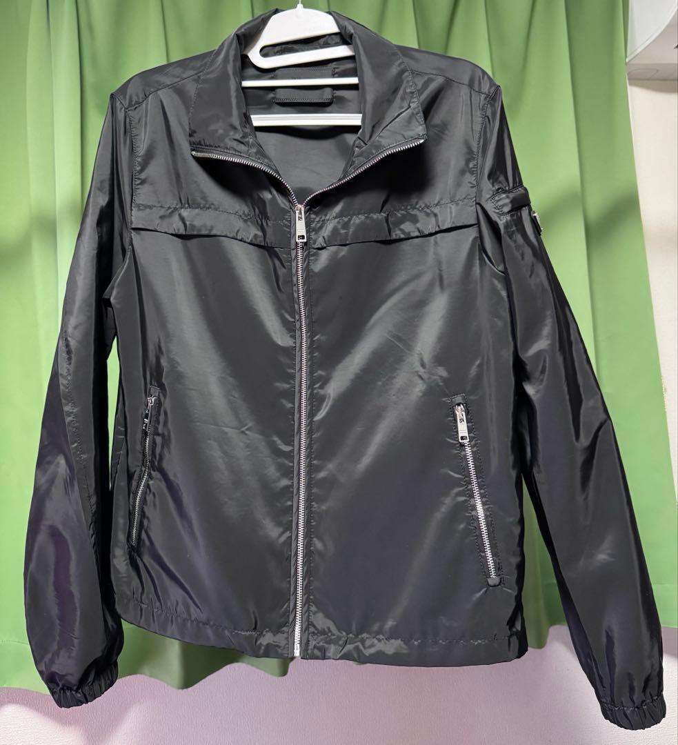 プラダ　PRADA ナイロン　ジャケット　ジャンパー　ブルゾン