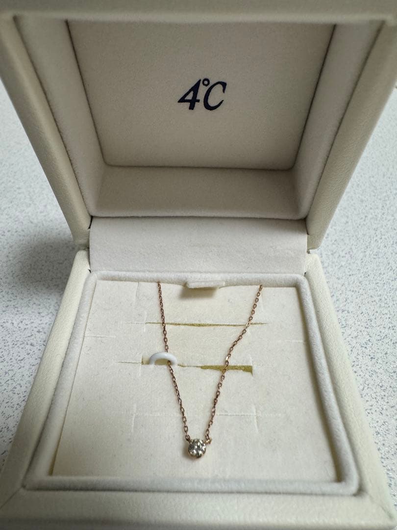 4°C ネックレス