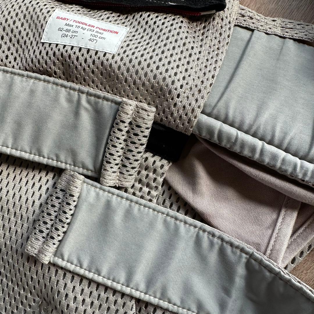 【美品】BABYBJÖRN ONEKAIAir 抱っこ紐メッシュ グレーベージュ