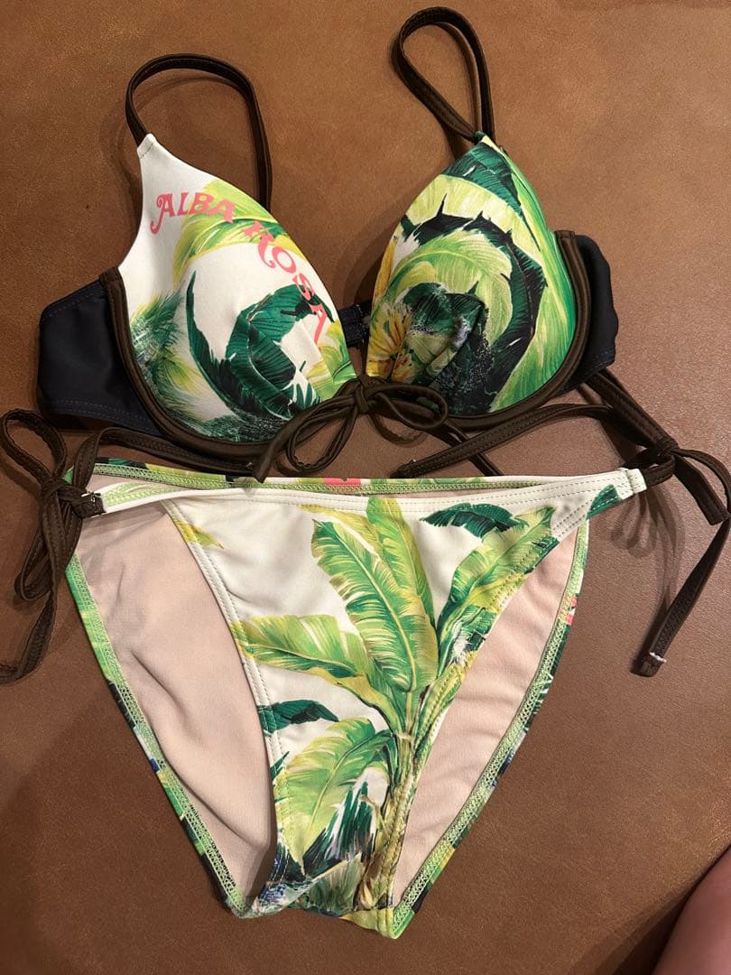 ALBA ROSA トロピカル水着 セパレート