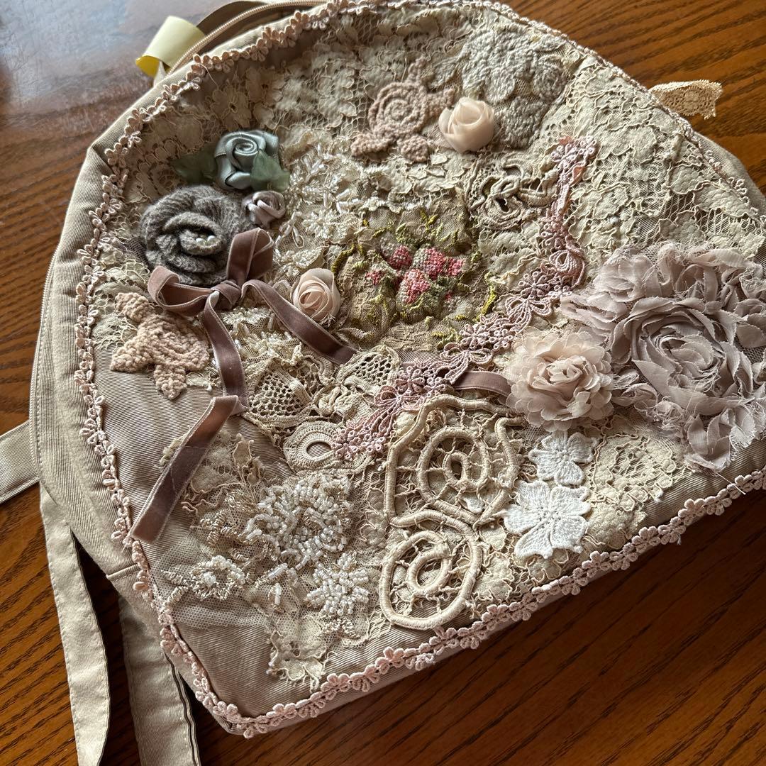 レース飾りのリュック