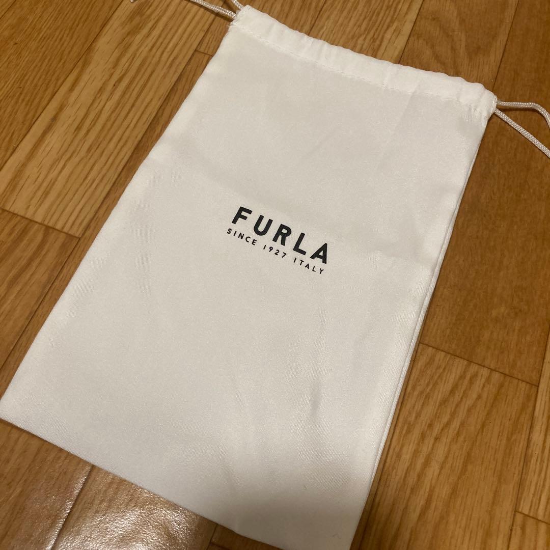 フルラ 長財布 黒ベージュ 美品