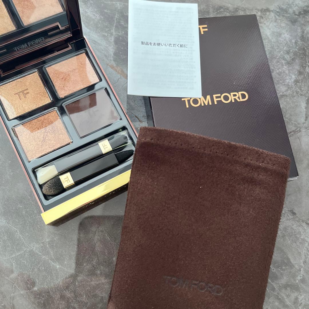 トムフォード アイカラークォード48 ピーチグラマー